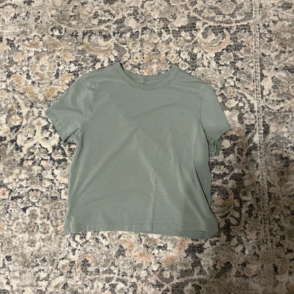 lululemon athletica Sage Green Short Sleeve Tee